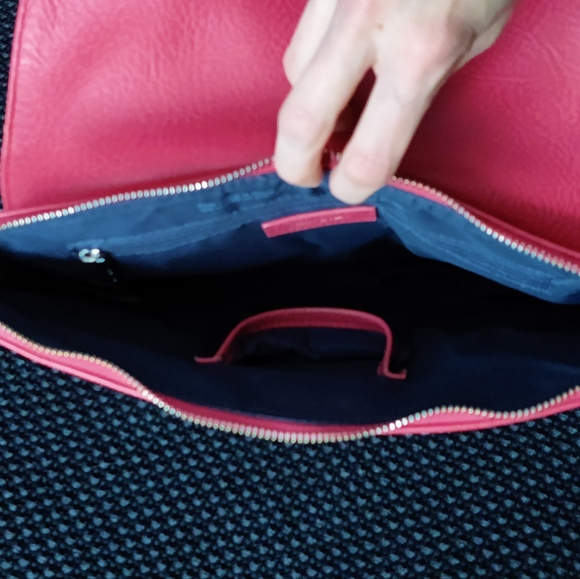 Matt et Nat Convertible shoulder/crossbody veganbleather bag - Picture 5 of 7